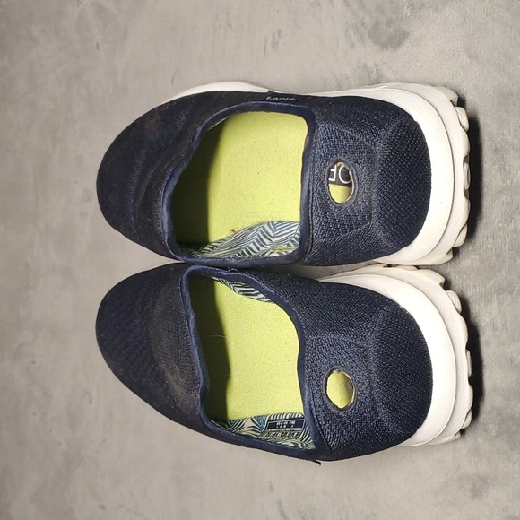 Skechers GoWalk Slip Ons - Picture 2 of 5